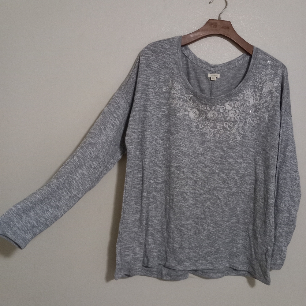 Aerie XL Embroidered Heathered Lightweight Long Sleeved Top